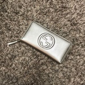 Gucci wallet